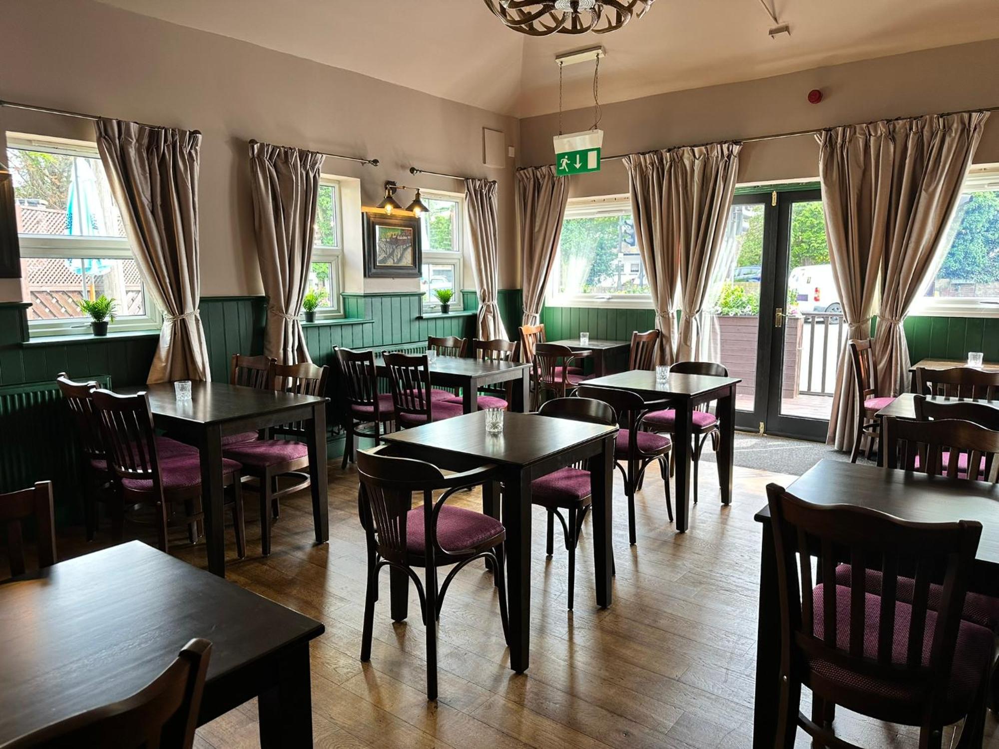 The Prince Albert Pub & Hotel Windsor Eksteriør billede