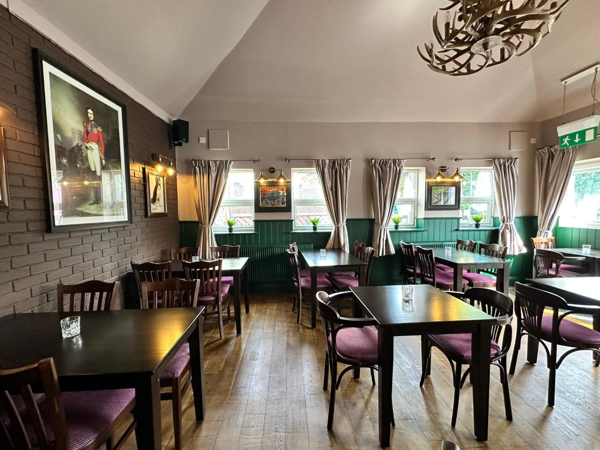 The Prince Albert Pub & Hotel Windsor Eksteriør billede