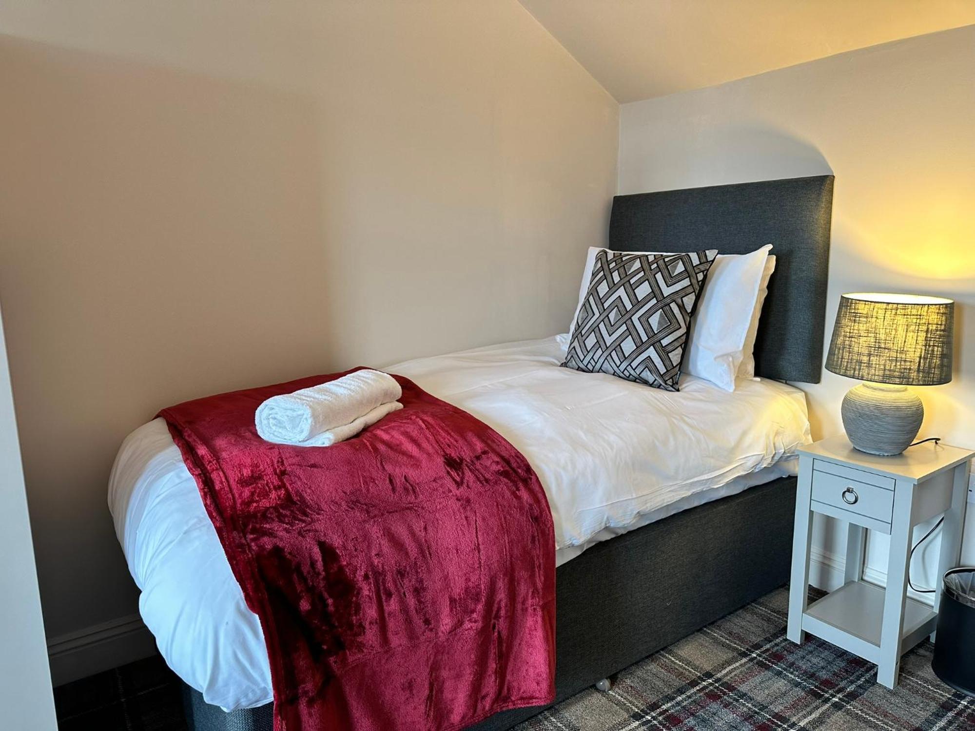 The Prince Albert Pub & Hotel Windsor Eksteriør billede